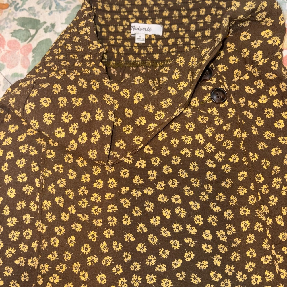 Madewell Piped Mini Skirt is featured in a "Marlow Floral Golden Spinach small - Picture 5 of 10